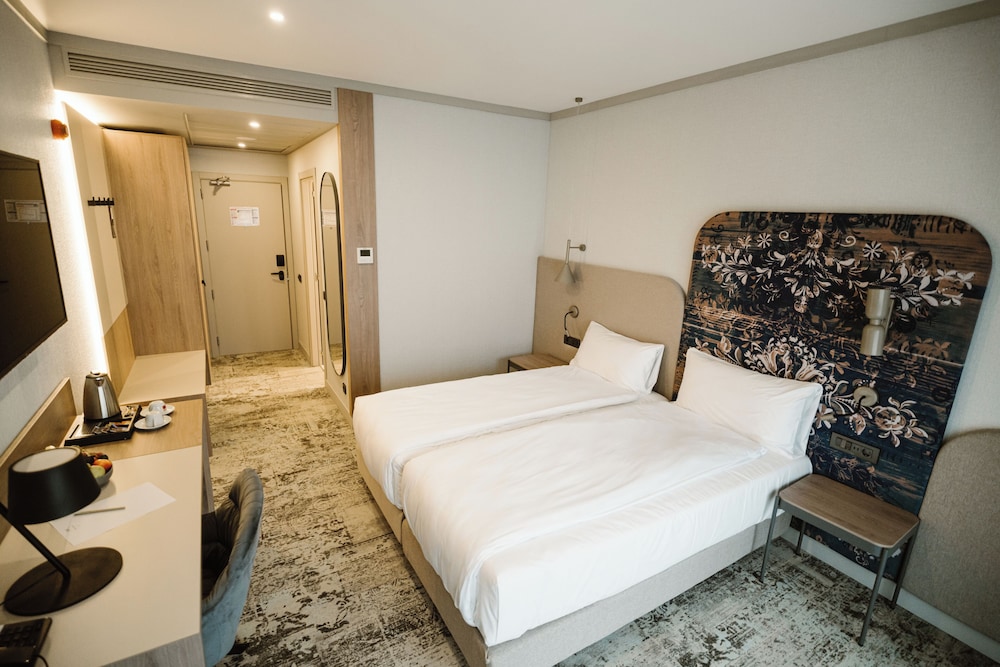 Mercure Sibiu Arsenal 14/50