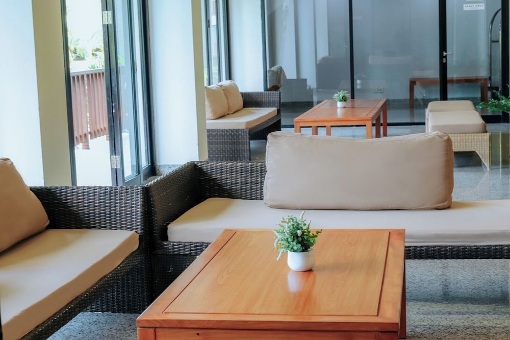La Prima Hotel Flores 48/76