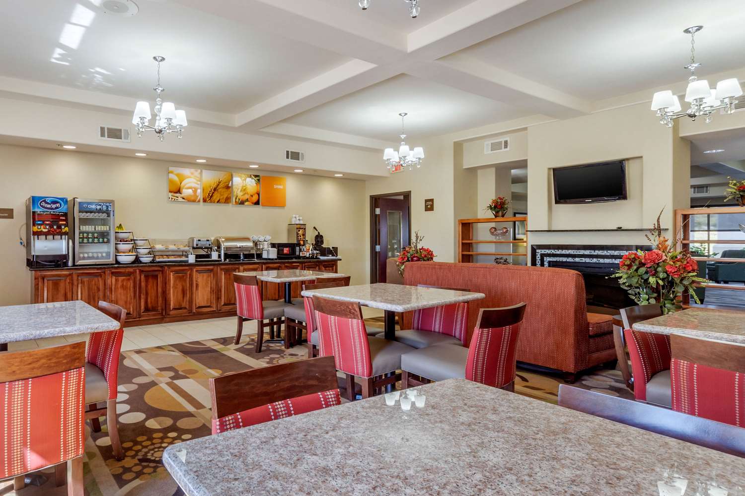 Comfort Inn and Suites Perry I-35 29/36