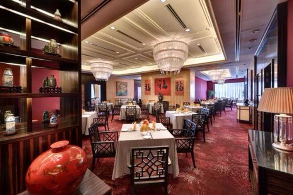 One World Hotel 43/55
