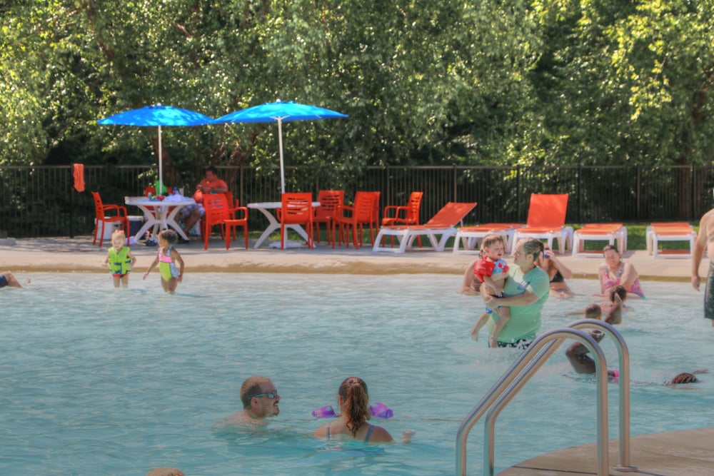 Country Cascades Waterpark Resort 61/68