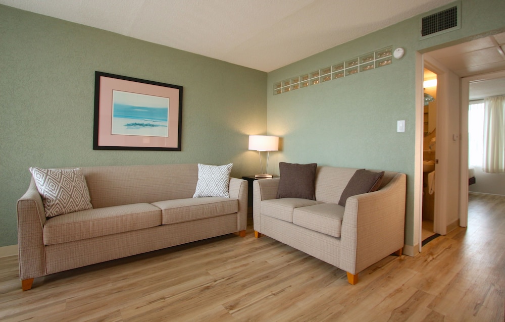 Crusader Oceanfront Resort and Restaurant 28/41