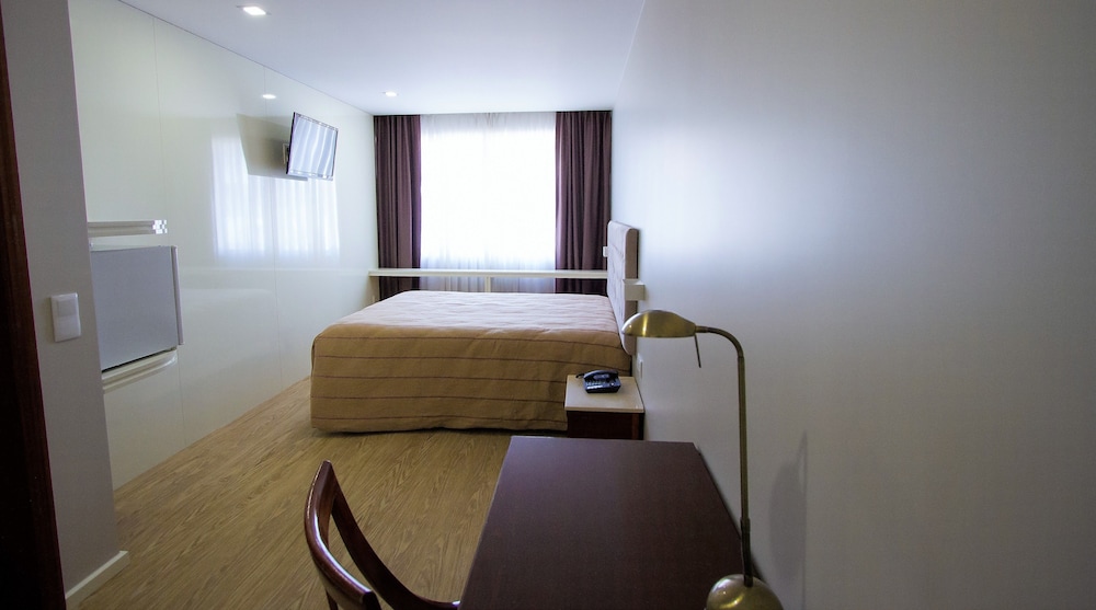 Hotel Avenida 70/78