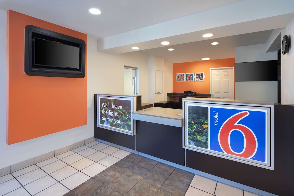 Motel6 Woodland, CA - Sacramento Airport 30/38