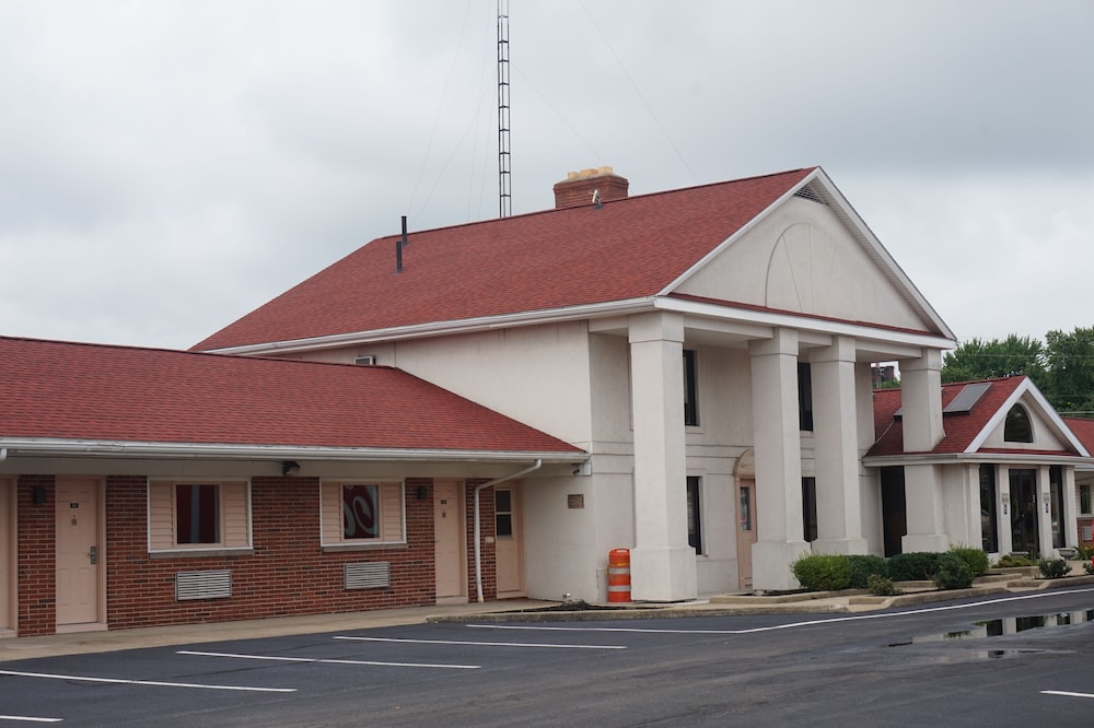 Bellevue Hotel & Suites 7/66