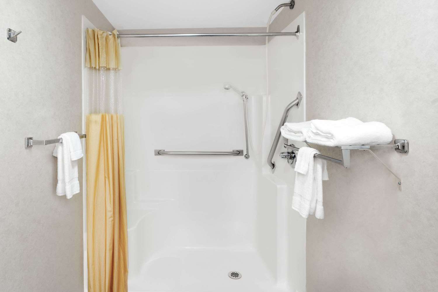 Days Inn by Wyndham Morristown 5/6