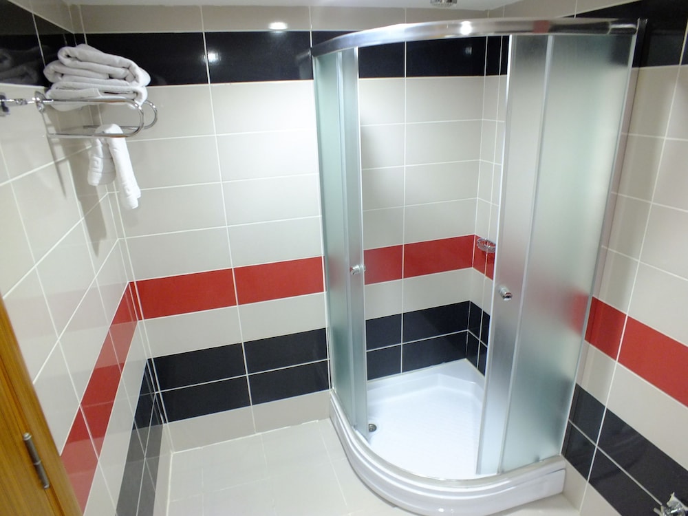 Demosan Otel Amp Spa 47/47