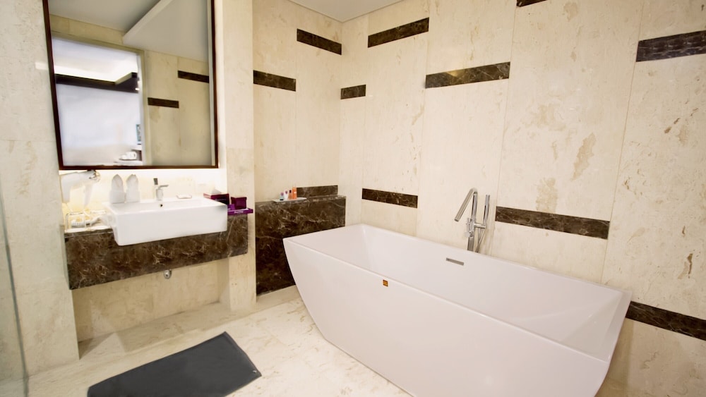 Quest San Hotel Denpasar 49/50