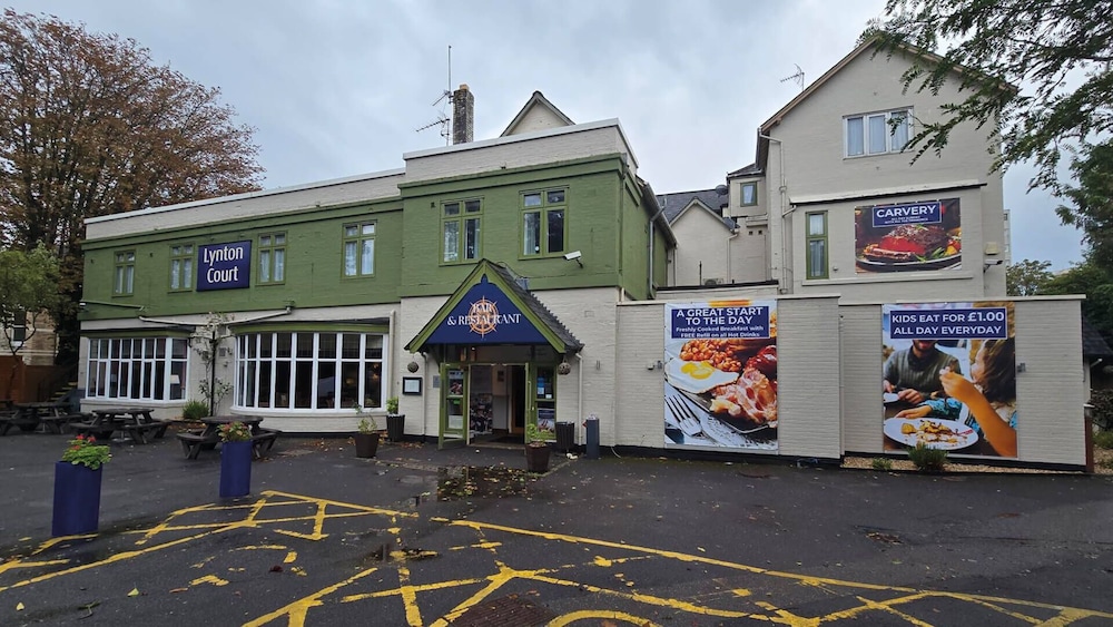Premier Inn Bournemouth East Lynton Crt 48/54