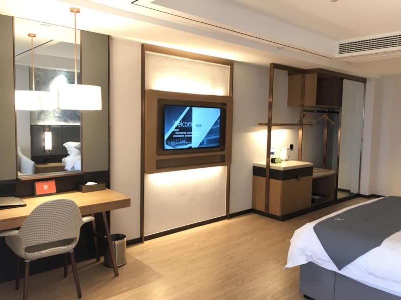 GreenTree Eastern Xuzhou High Speed Railway Station West Exit Station Hotel 49/60