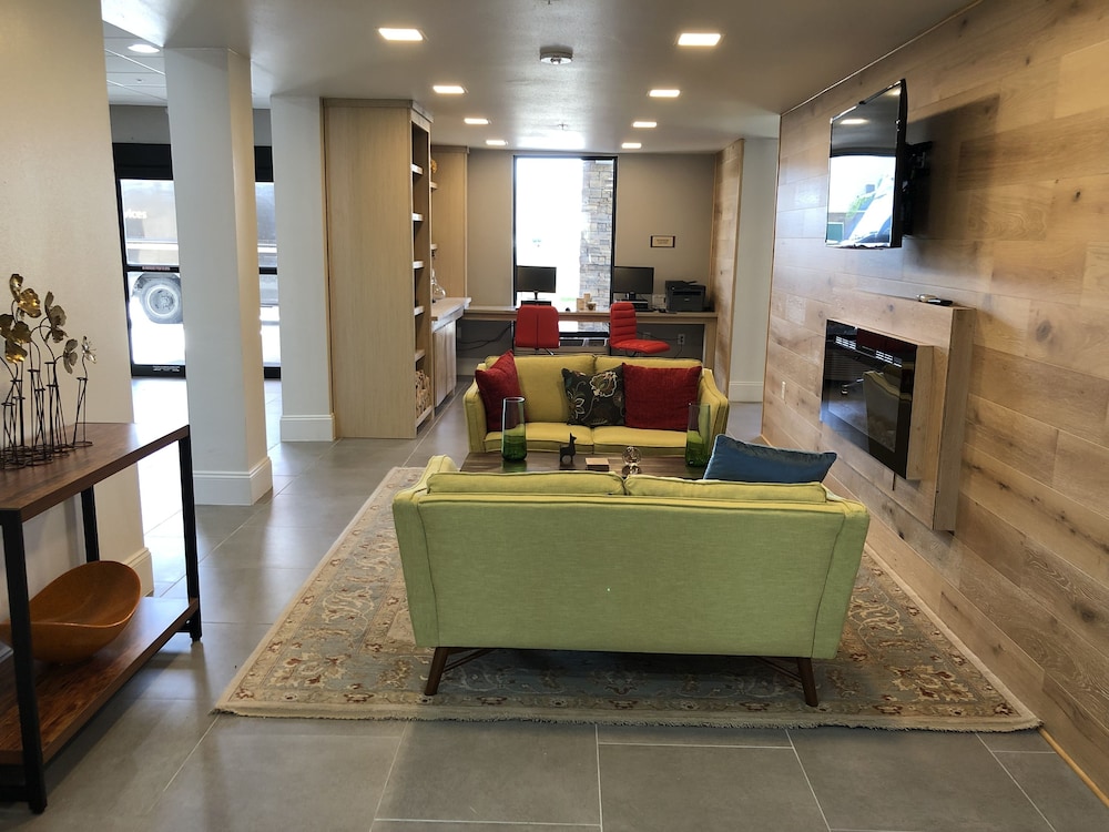 Country Inn & Suites By Radisson, New Orleans I-10 East, LA 25/35
