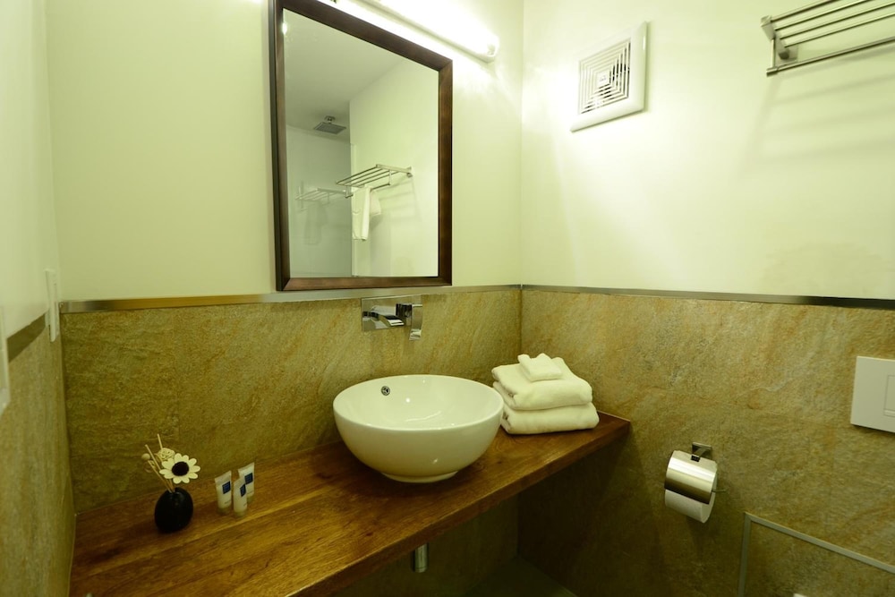 Quints Travelers Inn 63/64