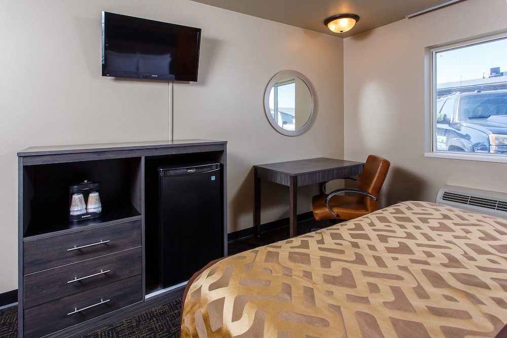 Hotel J Green Bay Formerly Airport Settle Inn 21/72