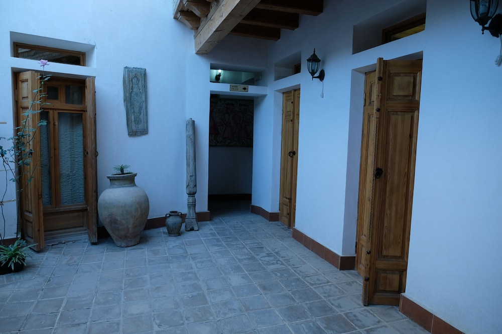 Boutique Hotel Minzifa 50/50