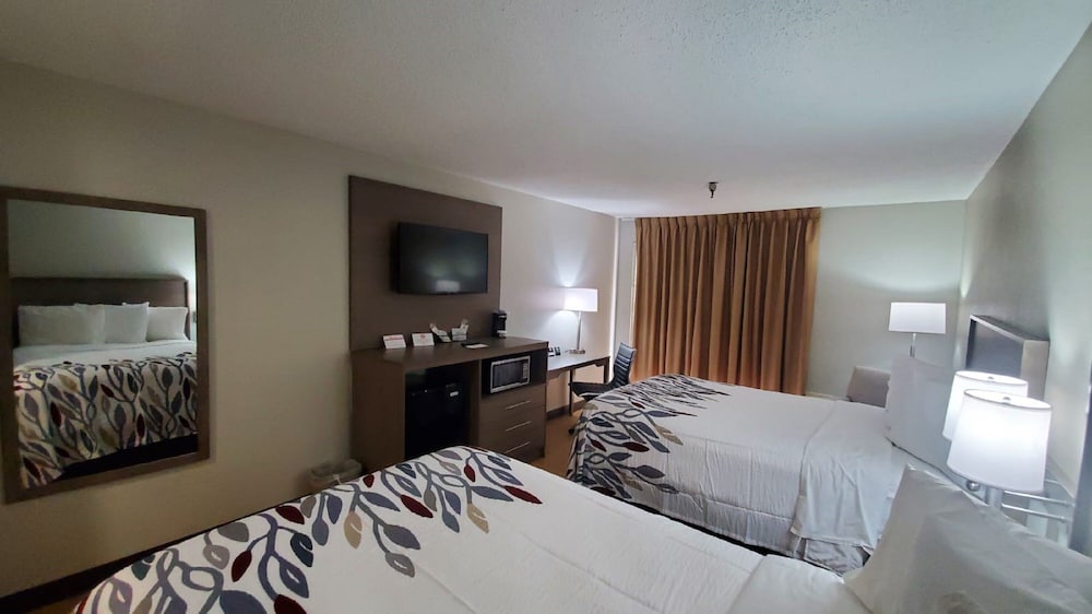 Days Inn Martinsburg 10/24