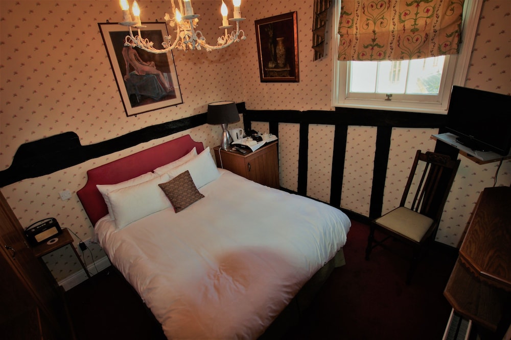 Drapers Hotel 9/50