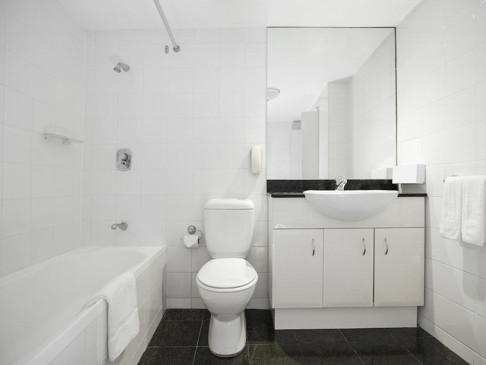 Mantra Parramatta 72/72