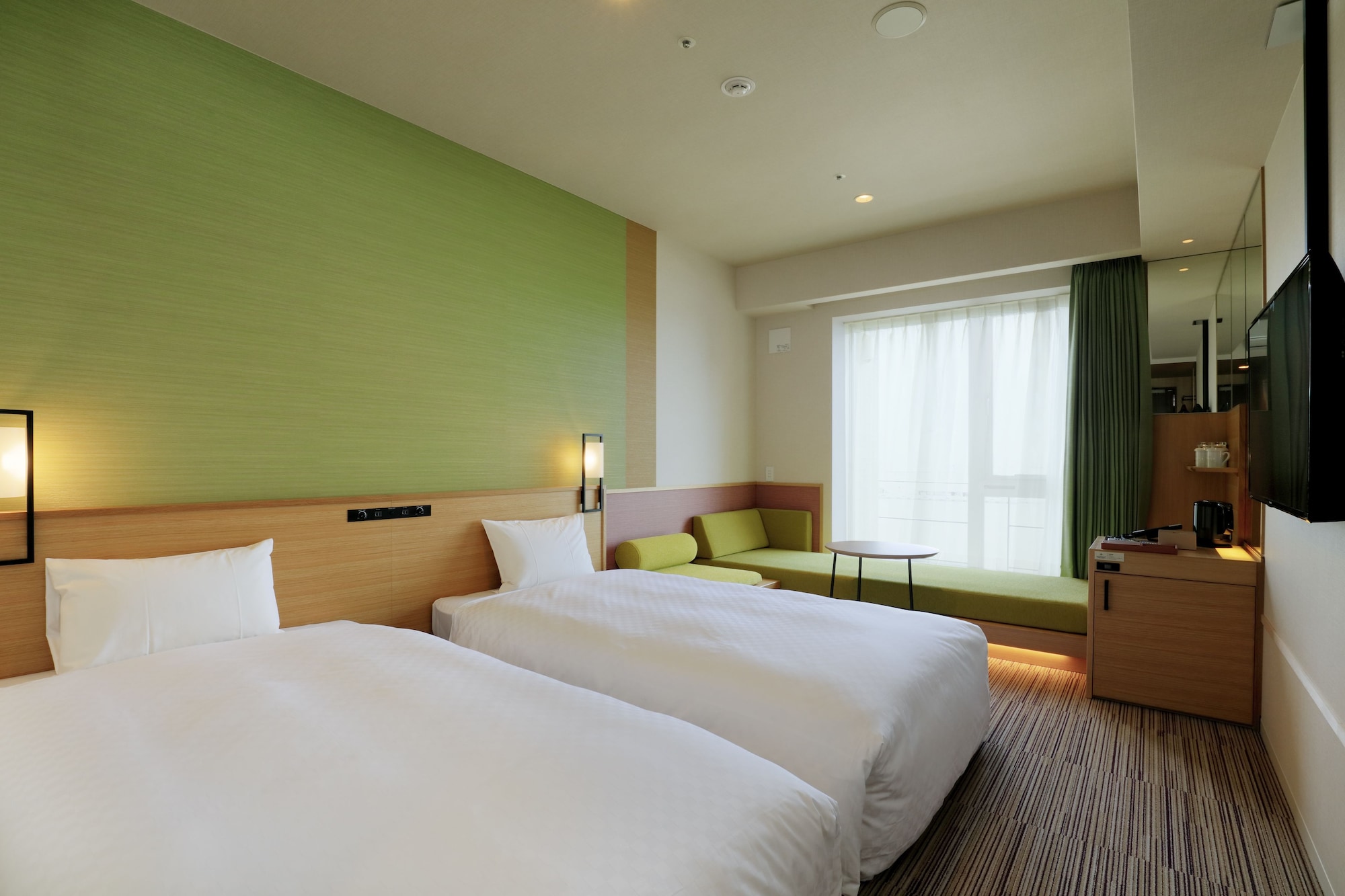 ROOM, TWIN BEDS, SOFA, HIGH FLOOR