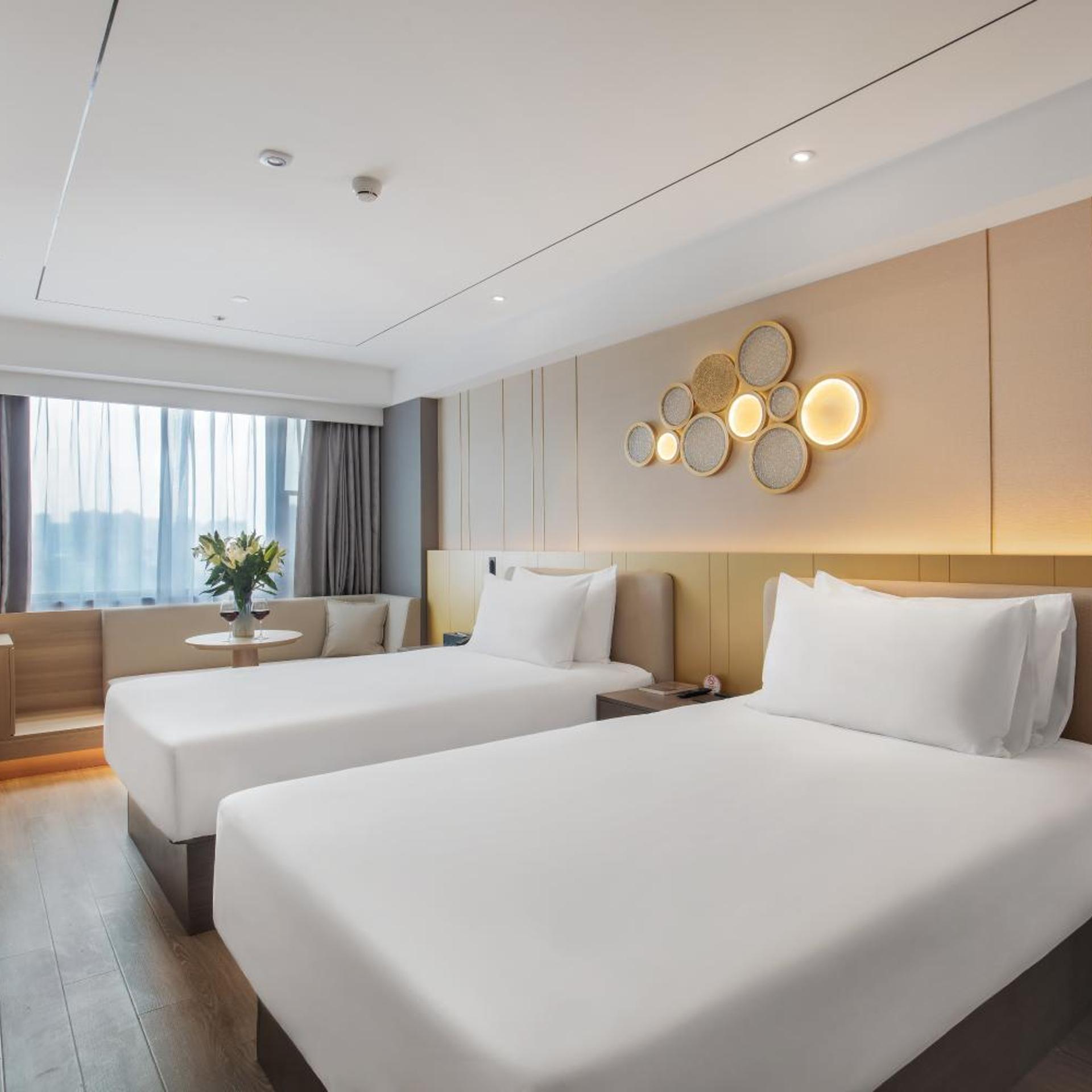 Orange Hotel (Beijing Yansha Liangma River) 12/50