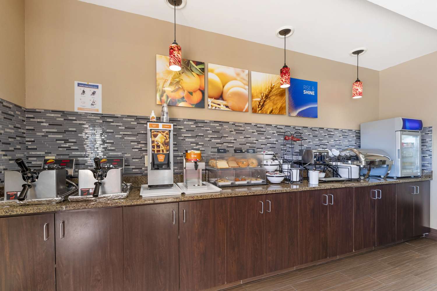 Comfort Inn & Suites Porter near Indiana Dunes 7/13