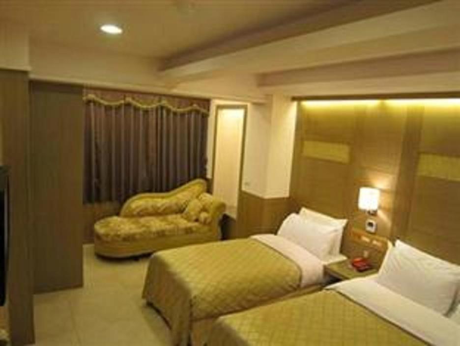 Gau Shan Ching Hotel 11/23
