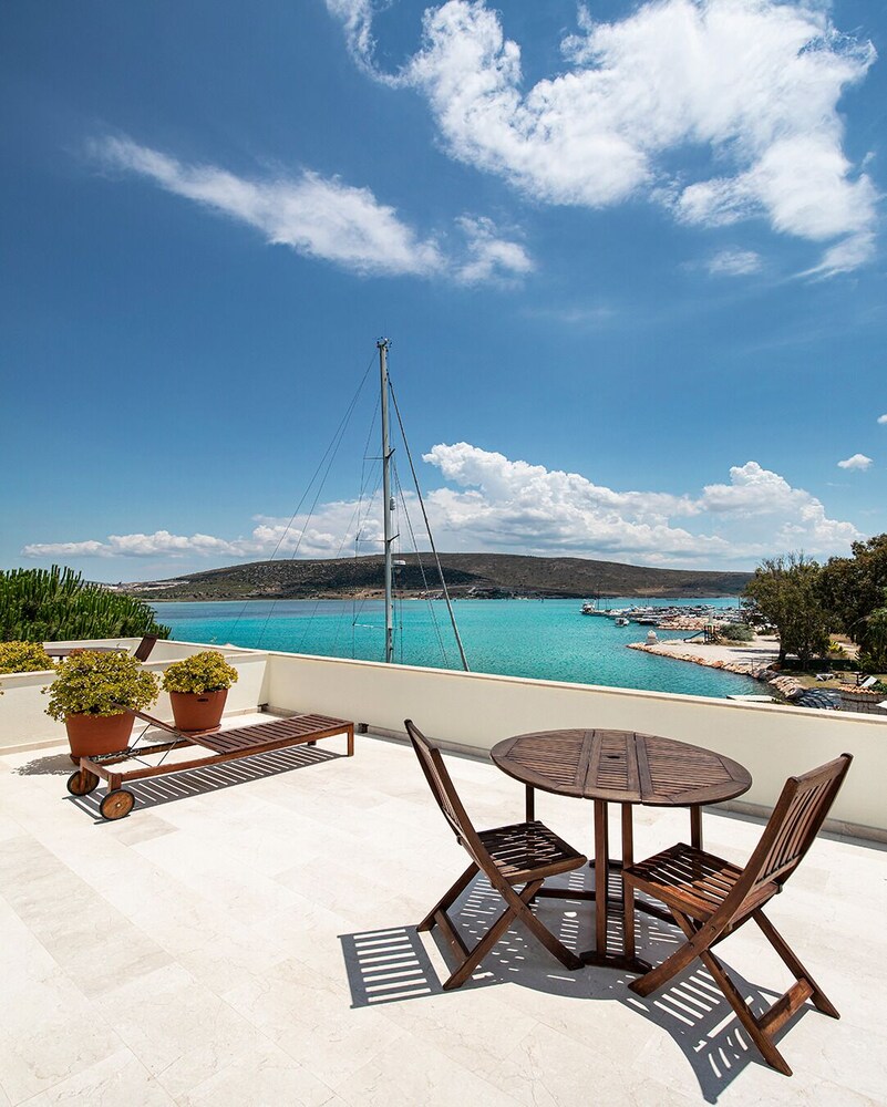 Alacati Port Hotel 33/50