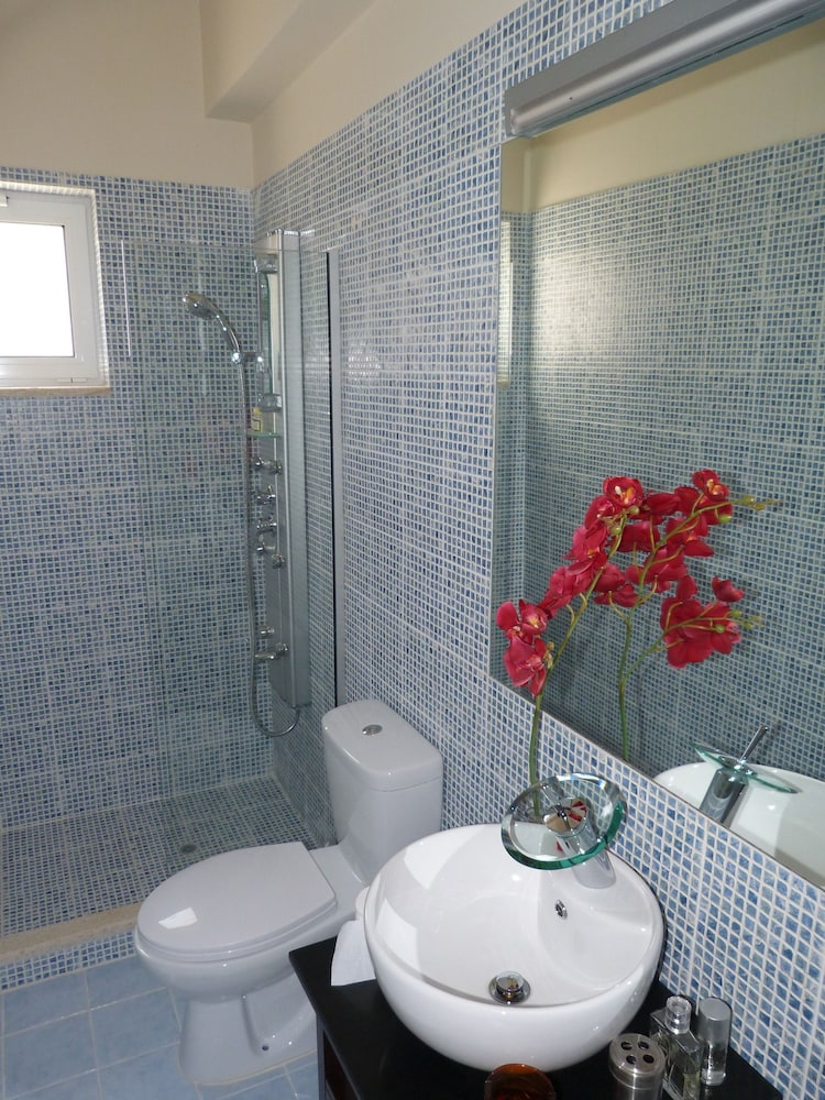 Azure Beach Seafront Villas 54/56