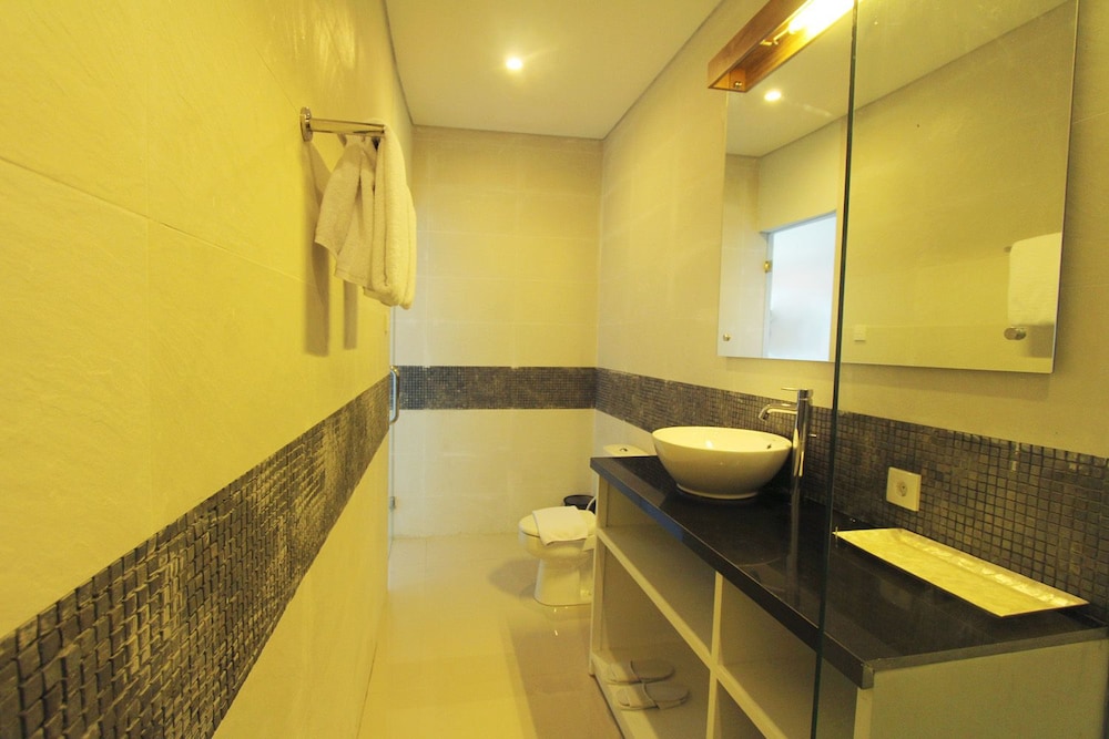 Apple Suite Apartment 17/56