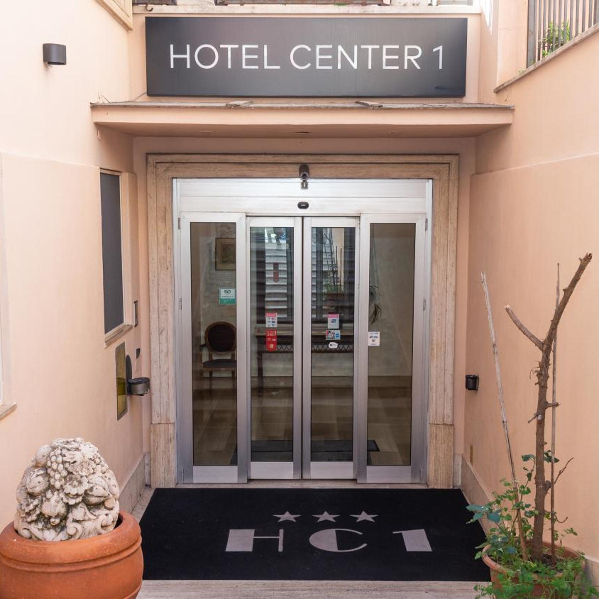 Hotel Center 1 4/32