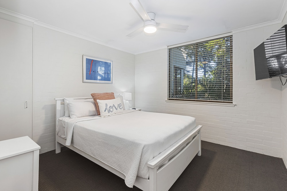 1 BEDROOM, APARTMENT
