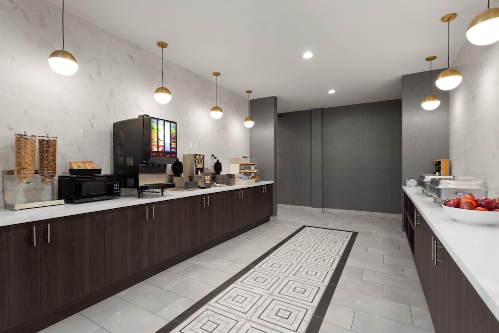 La Quinta Inn & Suites by Wyndham Olive Branch 9/46