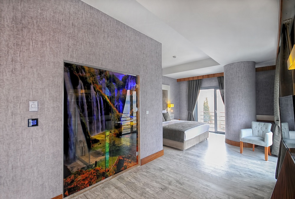 Elite Hotel Darica 11/75