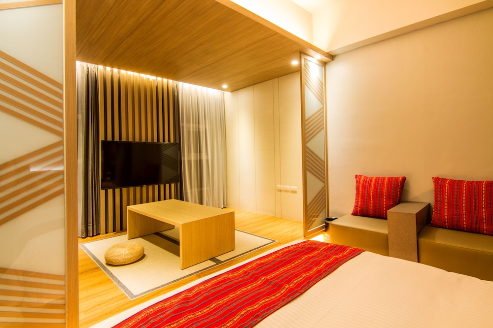 Uni-Resort Ku-Kuan 34/67