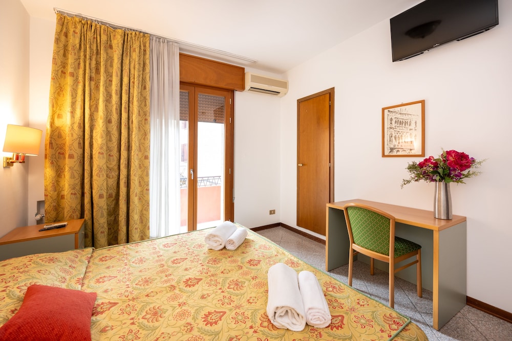 Camelia Rooms Venice Guesthouse 17/55