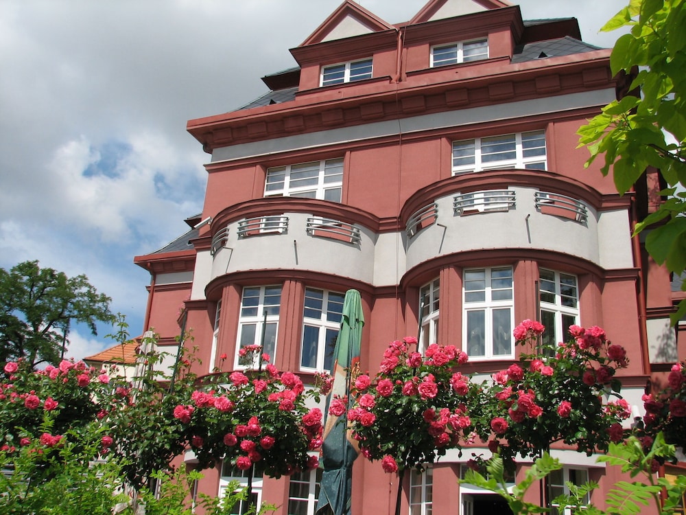 Hotel Villa 2/58