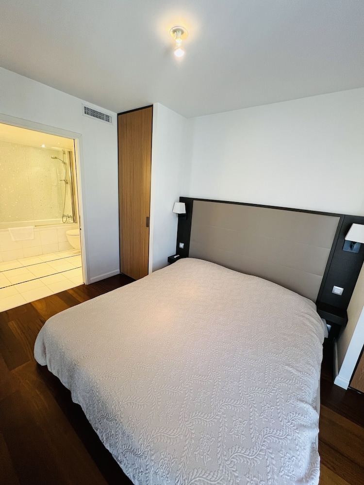 Carlton Riviera 10/50