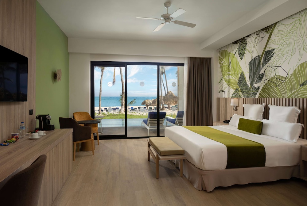 Serenade All Suites - Adults Only Resort 14/50