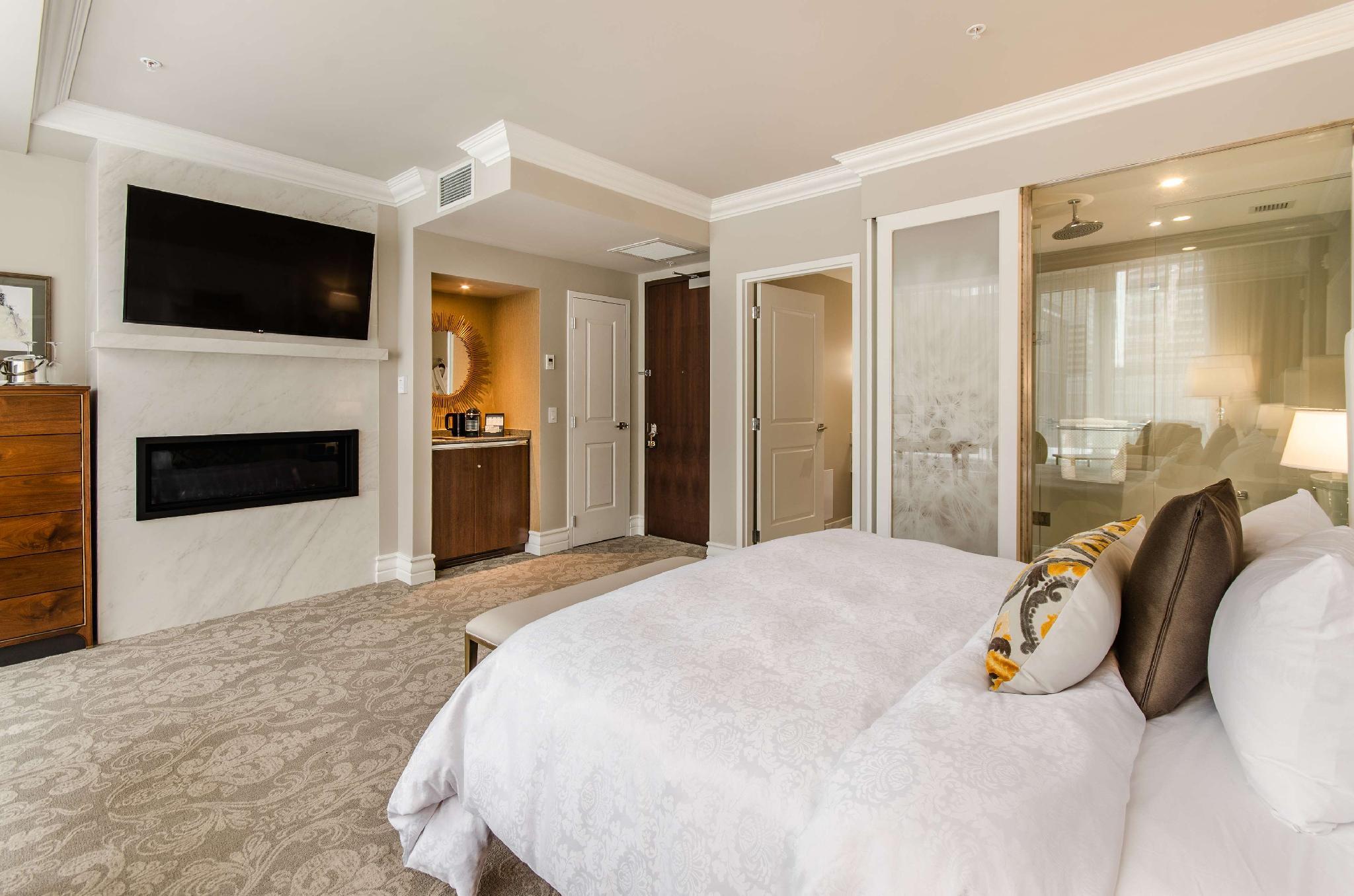 غرفة كلاسيكية بسريرين منفصلين