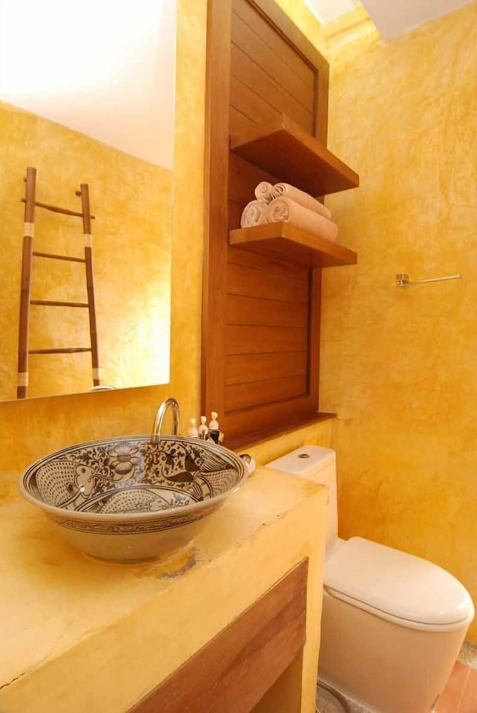 Andalay Boutique Resort 50/50