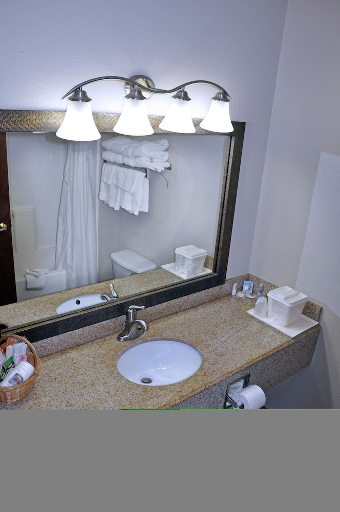 Quality Inn Cedar Park - Austin Northwest 50/50