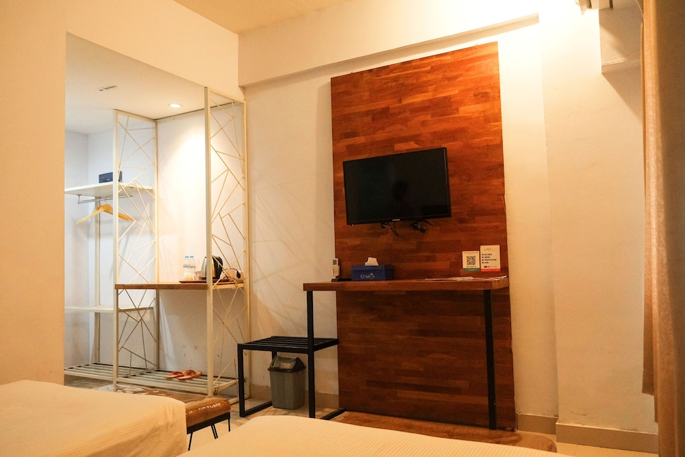 De La Charis Hotel by Waringin Hospitality 48/55