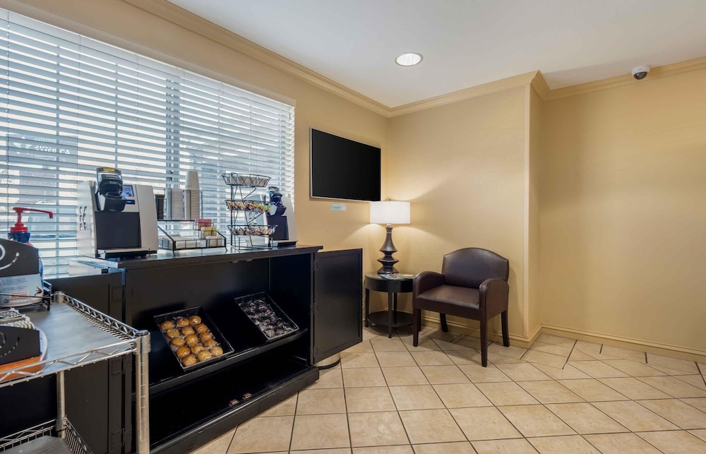 Extended Stay America-Minneapolis-Eden Prairie-Technology Dr 37/53
