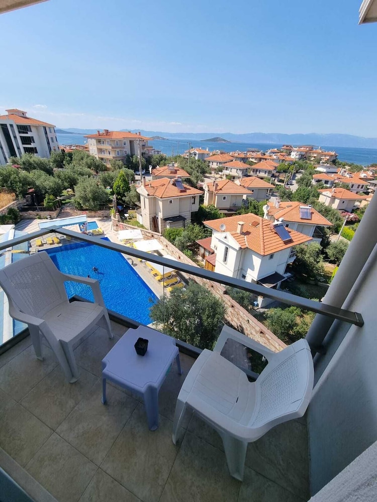 Ayvalik Elisa Otel 24/27