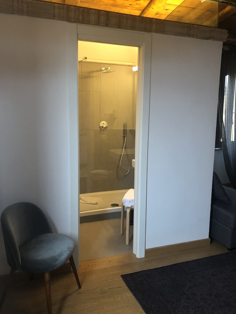 Giuturna Boutique Hotel 7/73