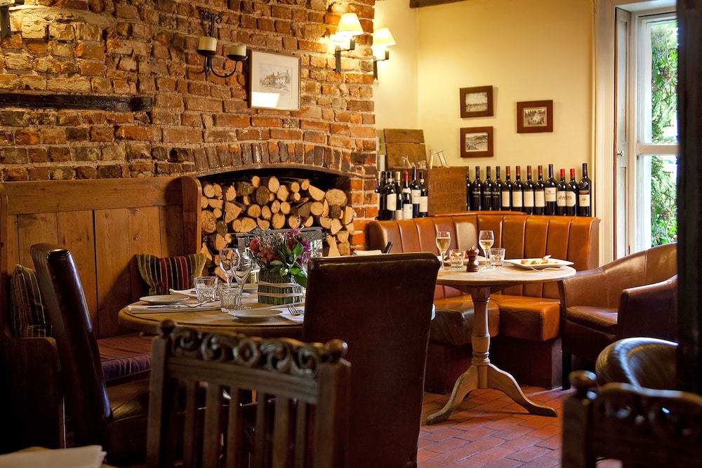 The Royal Oak Inn 34/50