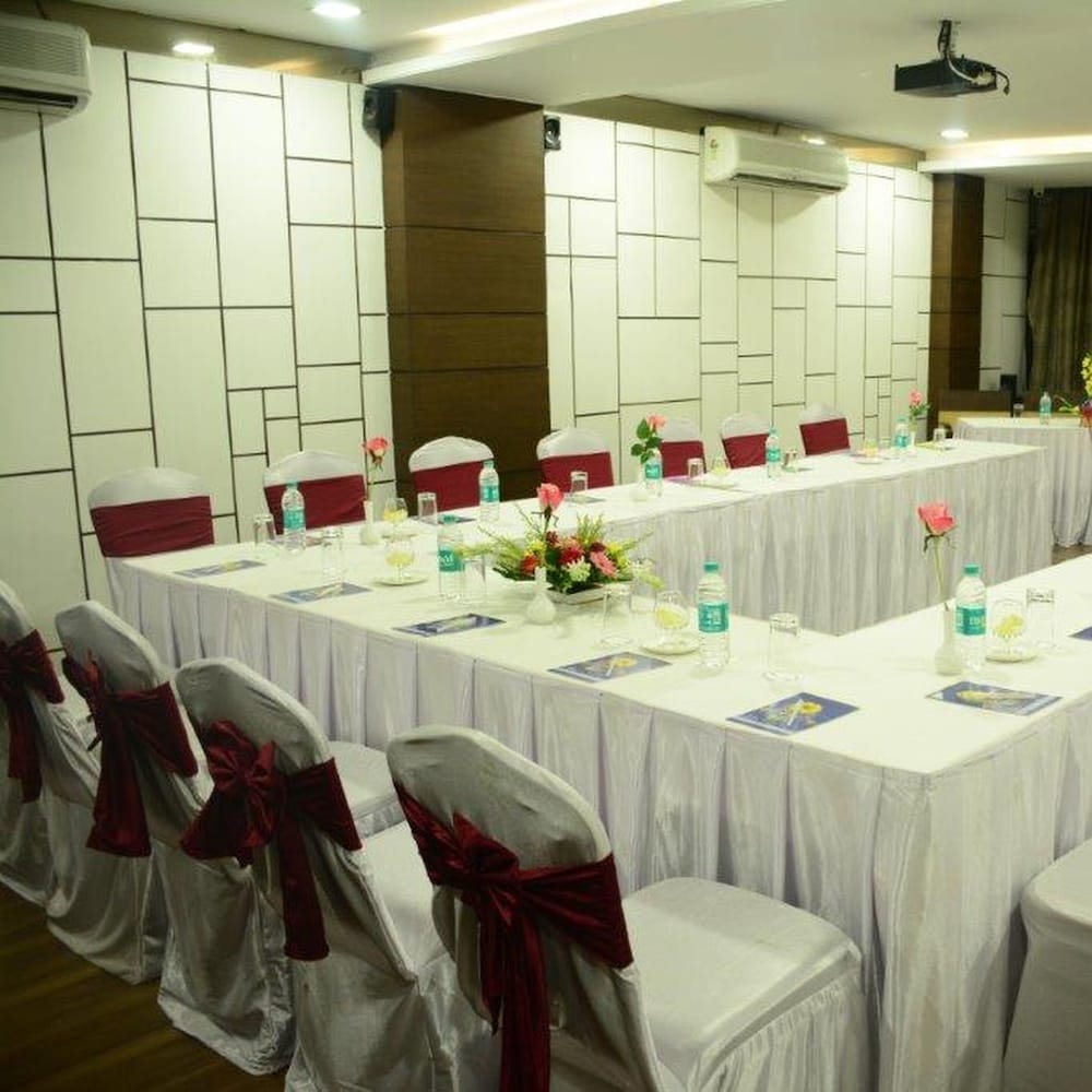 Hotel Mahendra 39/44