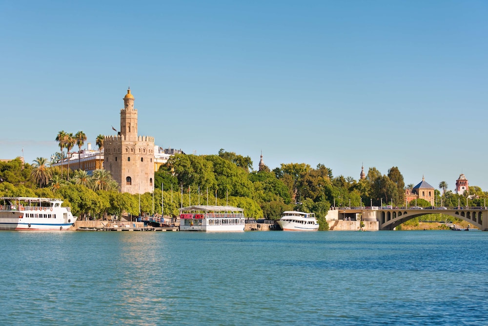 Radisson Collection Hotel, Magdalena Plaza Sevilla 65/73
