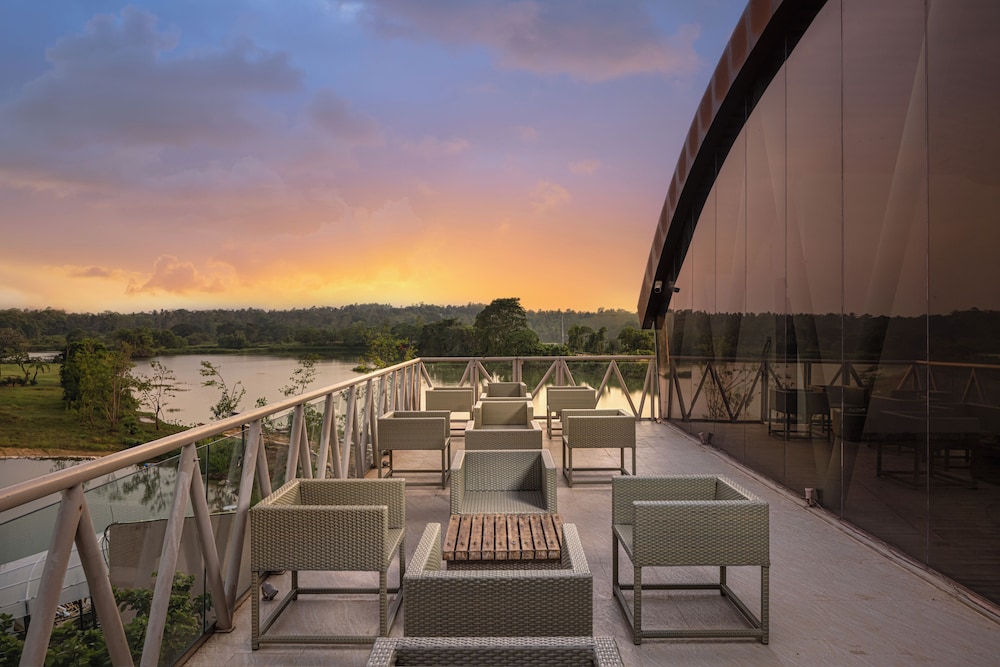Bolagala Agro Floating Resort 25/27
