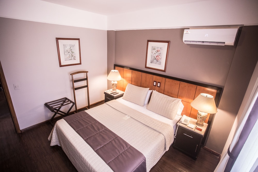 LAS VENTANAS SUITES HOTEL 7/30