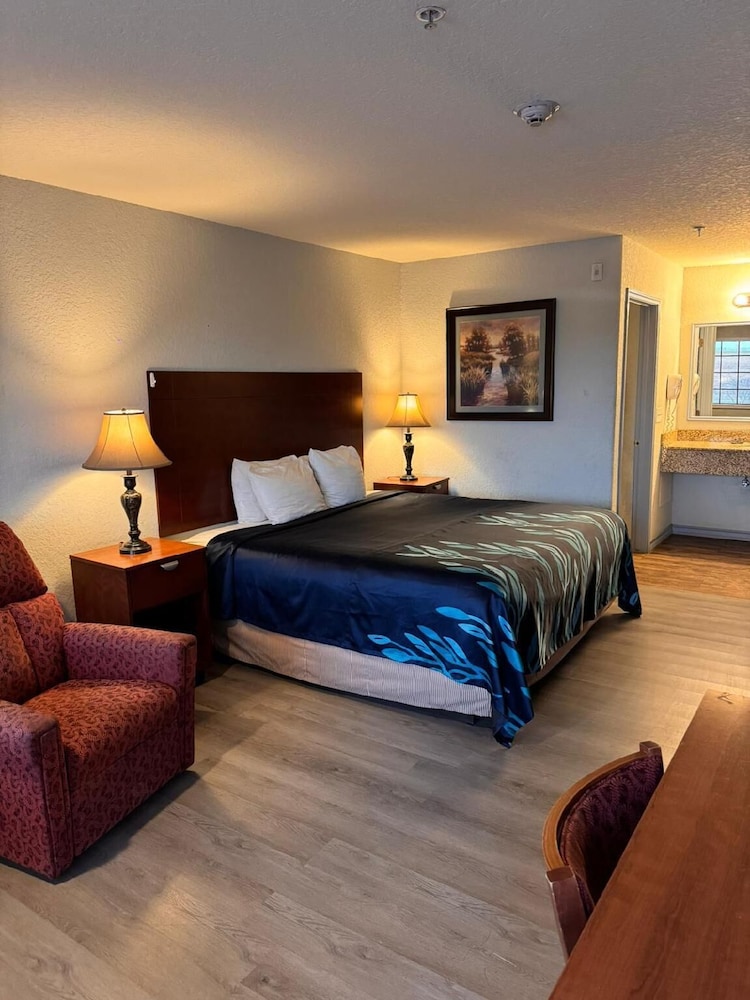 Hotel O Bien Venido Pearsall I-35 5/17